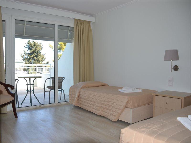 Alexandros Hotel Perama  Eksteriør billede