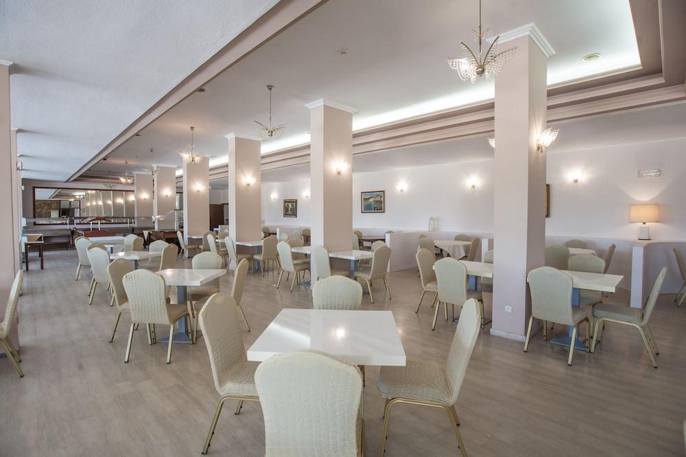 Alexandros Hotel Perama  Eksteriør billede