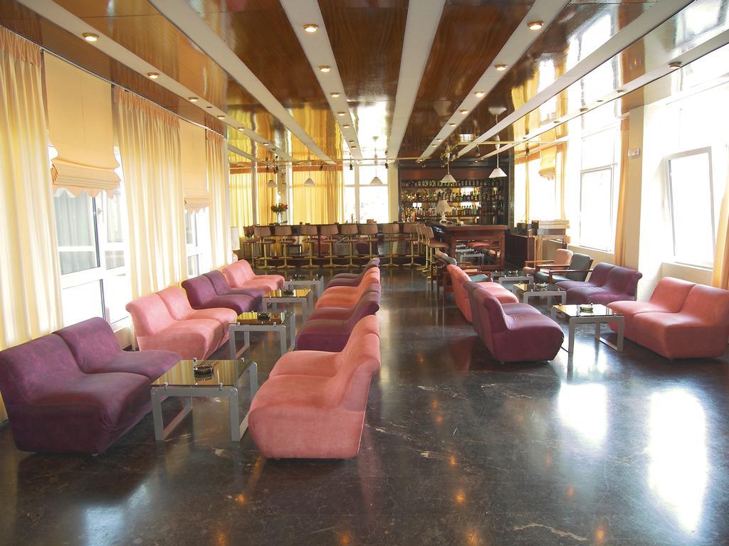 Alexandros Hotel Perama  Eksteriør billede