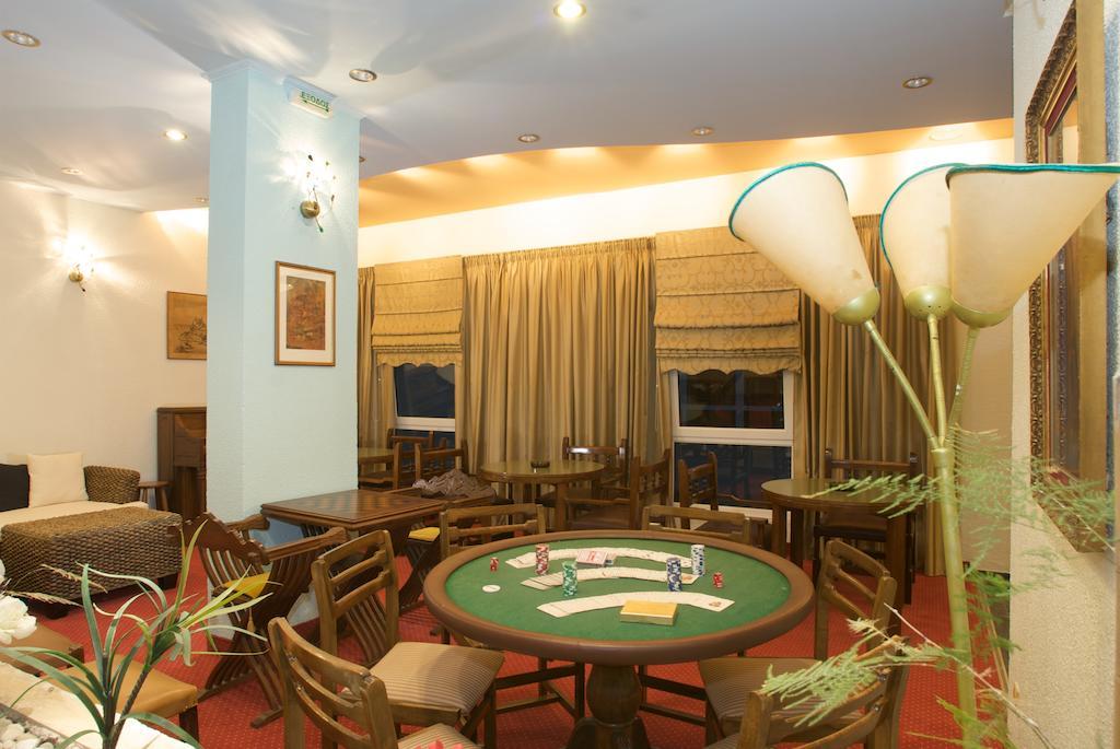Alexandros Hotel Perama  Eksteriør billede