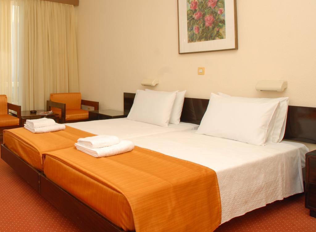Alexandros Hotel Perama  Eksteriør billede
