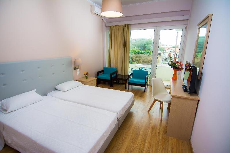 Alexandros Hotel Perama  Eksteriør billede