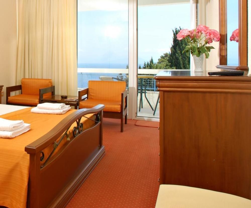Alexandros Hotel Perama  Eksteriør billede